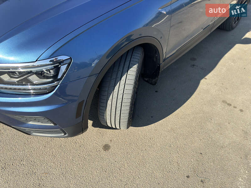 Внедорожник / Кроссовер Volkswagen Tiguan 2018 в Харькове