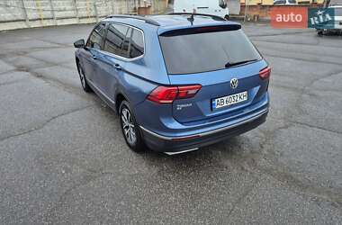 Внедорожник / Кроссовер Volkswagen Tiguan 2020 в 