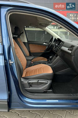 Внедорожник / Кроссовер Volkswagen Tiguan 2018 в 