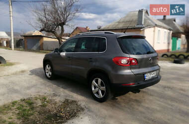 Внедорожник / Кроссовер Volkswagen Tiguan 2009 в Харькове