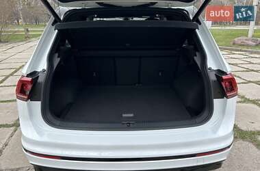 Внедорожник / Кроссовер Volkswagen Tiguan 2020 в 