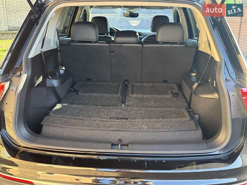 Позашляховик / Кросовер Volkswagen Tiguan 2022 в Івано-Франківську фото 19 Позашляховик / Кросовер Volkswagen Tiguan 2022 в Івано-Франківську