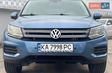 Внедорожник / Кроссовер Volkswagen Tiguan 2016 в 