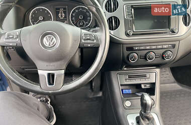 Внедорожник / Кроссовер Volkswagen Tiguan 2016 в 