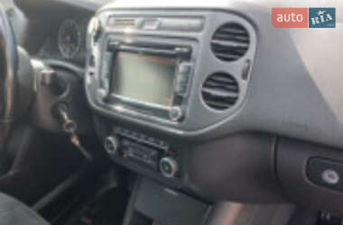 Внедорожник / Кроссовер Volkswagen Tiguan 2011 в Полтаве