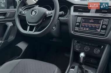 Позашляховик / Кросовер Volkswagen Tiguan 2017 в 