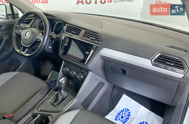 Позашляховик / Кросовер Volkswagen Tiguan 2019 в 