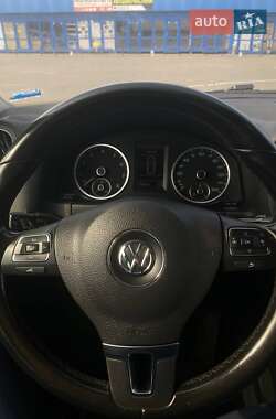 Внедорожник / Кроссовер Volkswagen Tiguan 2012 в 