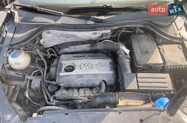 Внедорожник / Кроссовер Volkswagen Tiguan 2012 в 