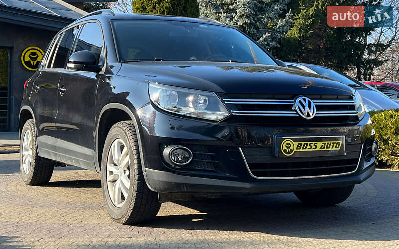 Внедорожник / Кроссовер Volkswagen Tiguan 2016 в 