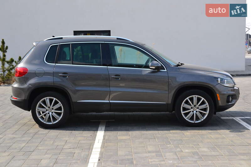 Внедорожник / Кроссовер Volkswagen Tiguan 2012 в Луцке