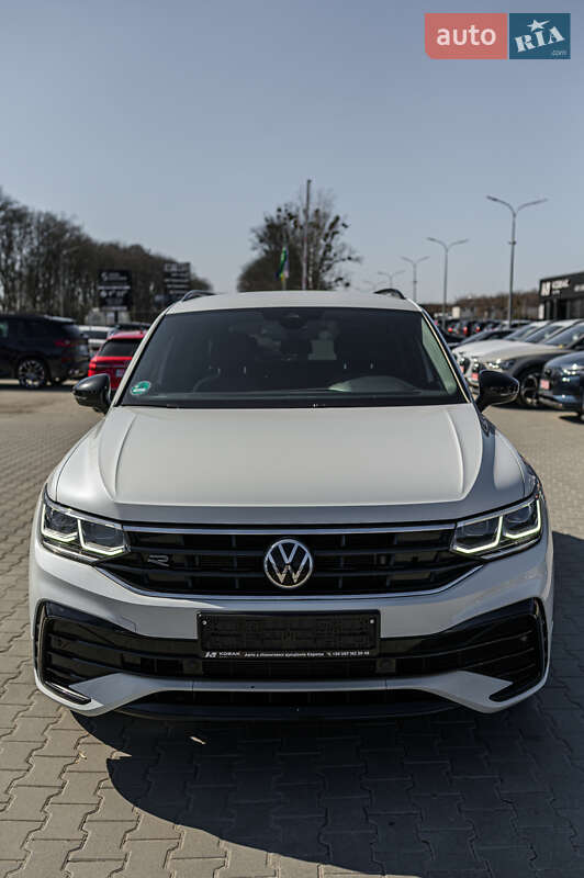 Внедорожник / Кроссовер Volkswagen Tiguan 2021 в Львове