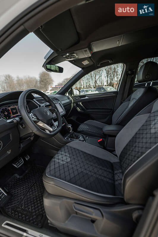 Внедорожник / Кроссовер Volkswagen Tiguan 2021 в Львове