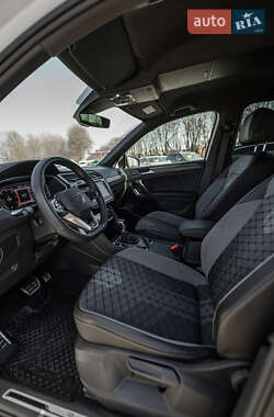 Позашляховик / Кросовер Volkswagen Tiguan 2021 в 