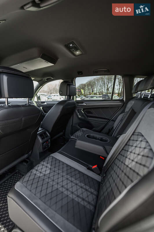 Внедорожник / Кроссовер Volkswagen Tiguan 2021 в Львове