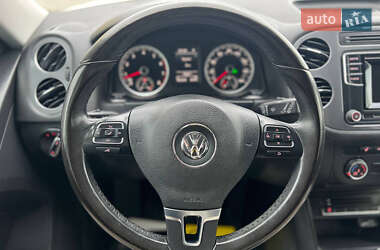 Внедорожник / Кроссовер Volkswagen Tiguan 2016 в 