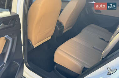 Внедорожник / Кроссовер Volkswagen Tiguan 2022 в 