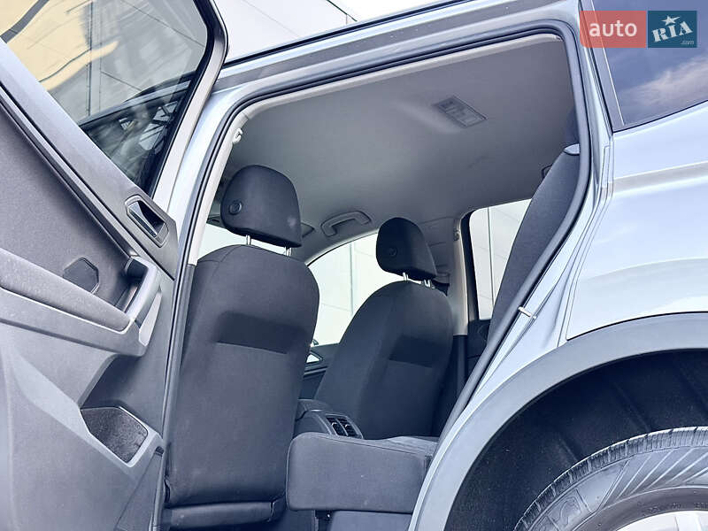 Внедорожник / Кроссовер Volkswagen Tiguan 2020 в Киеве