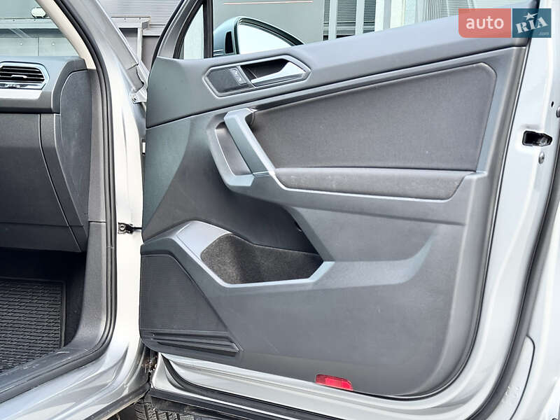 Внедорожник / Кроссовер Volkswagen Tiguan 2020 в Киеве