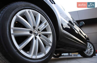 Внедорожник / Кроссовер Volkswagen Tiguan 2012 в 