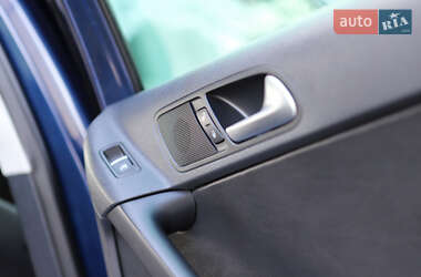 Внедорожник / Кроссовер Volkswagen Tiguan 2012 в 