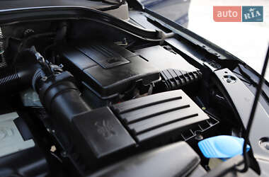 Внедорожник / Кроссовер Volkswagen Tiguan 2012 в 