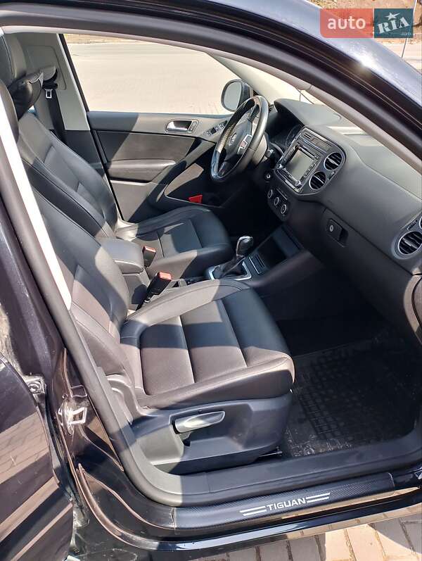 Внедорожник / Кроссовер Volkswagen Tiguan 2012 в Тернополе