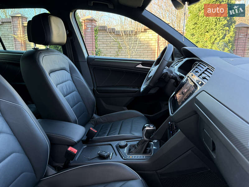 Внедорожник / Кроссовер Volkswagen Tiguan 2022 в Черновцах