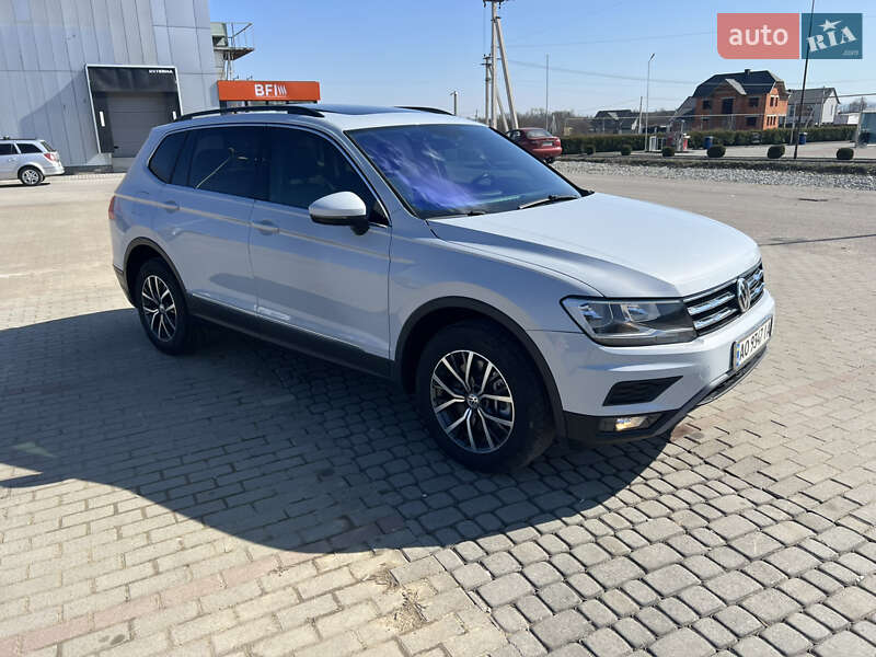Внедорожник / Кроссовер Volkswagen Tiguan 2018 в Хусте фото 13 Внедорожник / Кроссовер Volkswagen Tiguan 2018 в Хусте