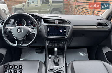 Внедорожник / Кроссовер Volkswagen Tiguan 2018 в 