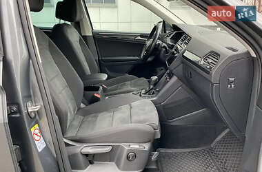 Внедорожник / Кроссовер Volkswagen Tiguan 2018 в 