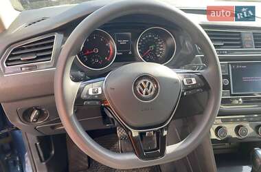 Позашляховик / Кросовер Volkswagen Tiguan 2018 в 