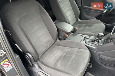 Внедорожник / Кроссовер Volkswagen Tiguan 2019 в 