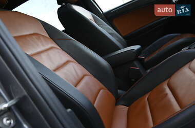 Позашляховик / Кросовер Volkswagen Tiguan 2019 в 