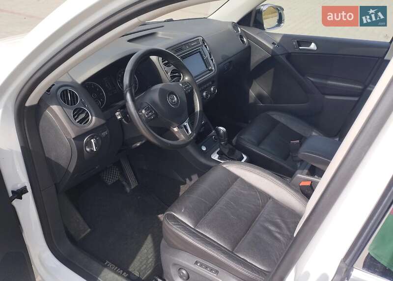 Внедорожник / Кроссовер Volkswagen Tiguan 2016 в Львове фото 10 Внедорожник / Кроссовер Volkswagen Tiguan 2016 в Львове