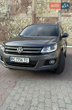 Volkswagen Tiguan 2015