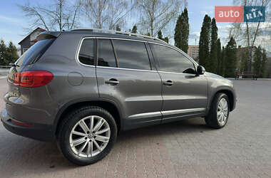 Позашляховик / Кросовер Volkswagen Tiguan 2015 в 
