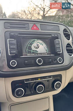 Внедорожник / Кроссовер Volkswagen Tiguan 2011 в 