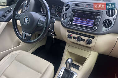 Позашляховик / Кросовер Volkswagen Tiguan 2013 в 