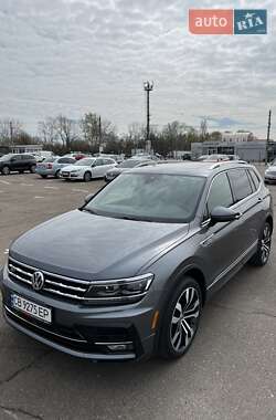 Внедорожник / Кроссовер Volkswagen Tiguan 2020 в 