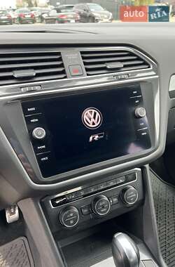 Внедорожник / Кроссовер Volkswagen Tiguan 2020 в 