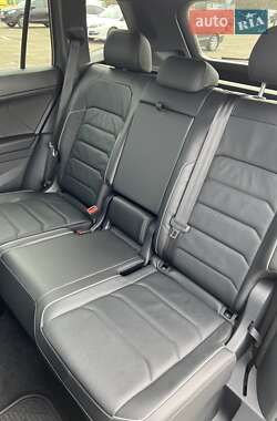 Внедорожник / Кроссовер Volkswagen Tiguan 2020 в 