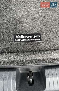 Внедорожник / Кроссовер Volkswagen Tiguan 2020 в 