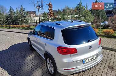 Внедорожник / Кроссовер Volkswagen Tiguan 2013 в 