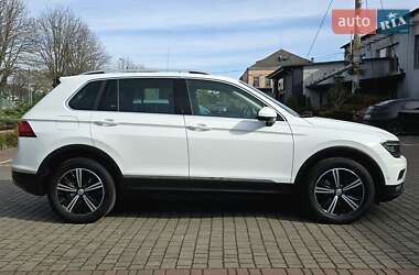 Внедорожник / Кроссовер Volkswagen Tiguan 2018 в 