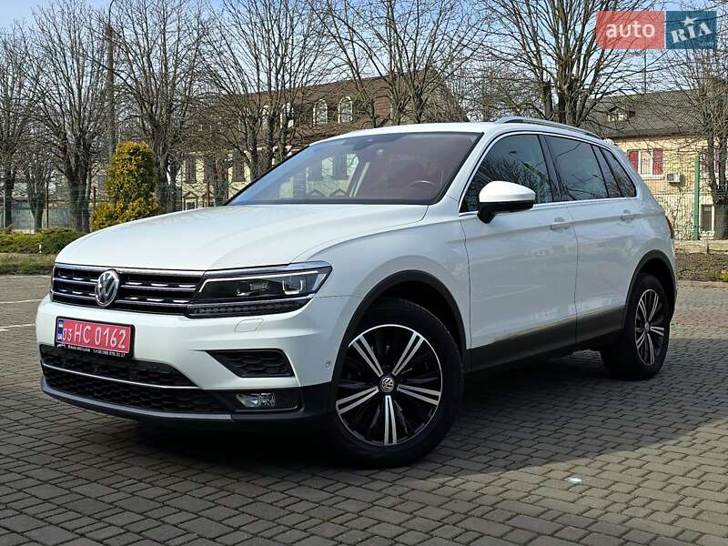 Внедорожник / Кроссовер Volkswagen Tiguan 2018 в 