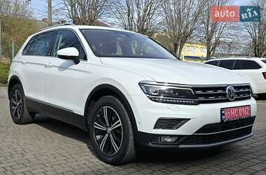 Внедорожник / Кроссовер Volkswagen Tiguan 2018 в 