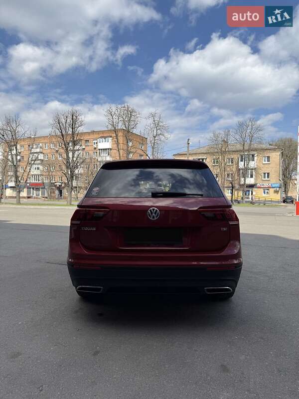 Позашляховик / Кросовер Volkswagen Tiguan 2017 в Черкасах