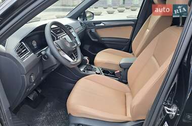 Внедорожник / Кроссовер Volkswagen Tiguan 2023 в 