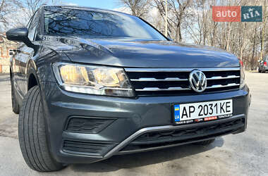 Внедорожник / Кроссовер Volkswagen Tiguan 2019 в 